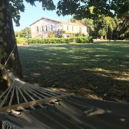 Гостевой дом 2 Pas Sages Maison De Caractere Au Bord De La Dronne, Perigord 3*