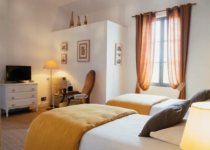 2 Pas Sages 3* La Roche-Chalais